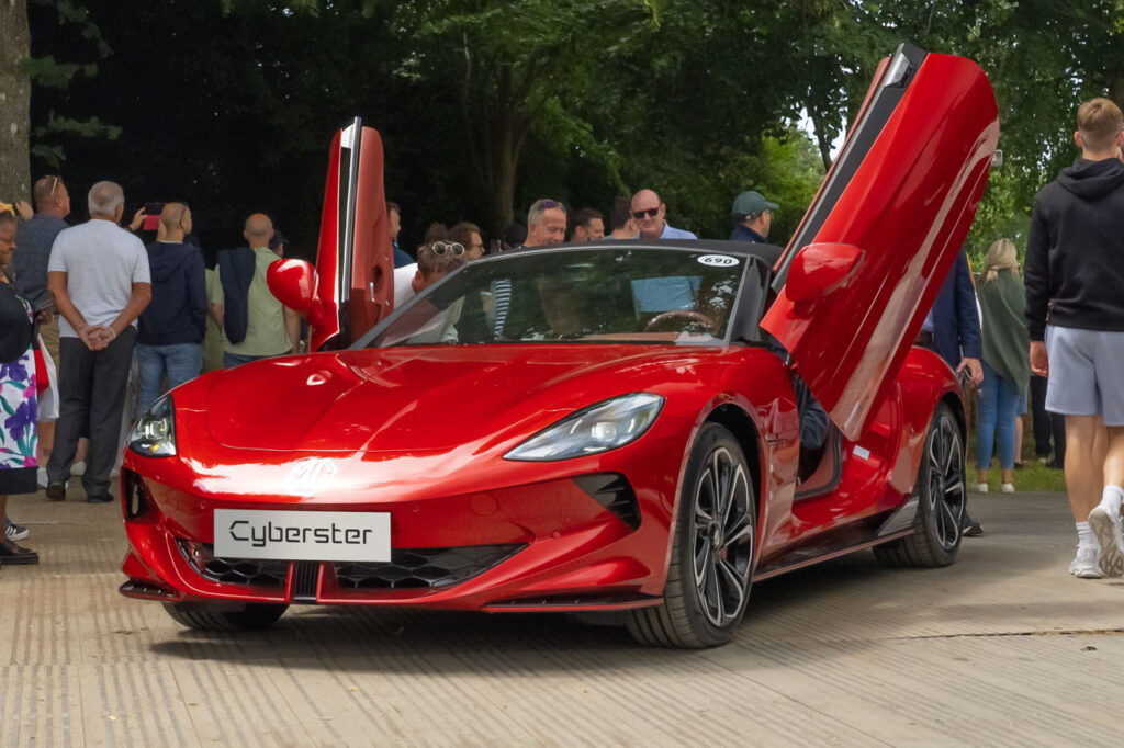 MG triunfa en el Festival de Goodwood con tres nuevos eléctricos de altas prestaciones